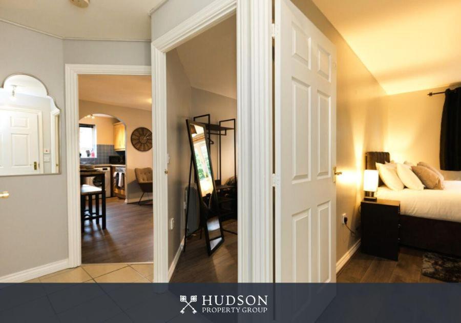 Telford 2-Bedroom Apartment ภายนอก รูปภาพ